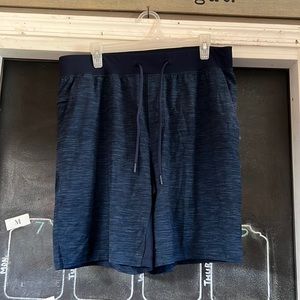 T.H.E. Linerless short lululemon navy XL